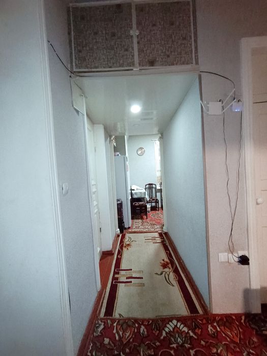 Срочно продается 4 х комнатная квартира в центре чирчика.