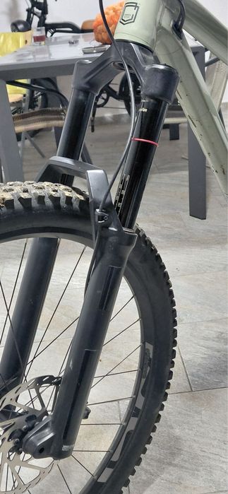 Furcă rockshox domain fără charger