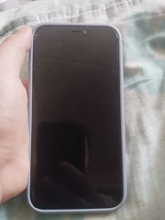 Iphone 11 в хорошем состоянии