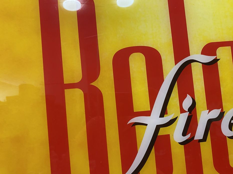 Стара рекламна табела  от перциглас