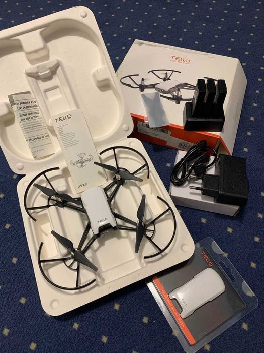 Drona DJI Tello Fly More Combo NOUA