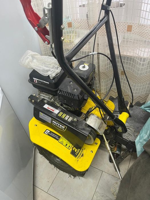 Мотокультиватор на бензине