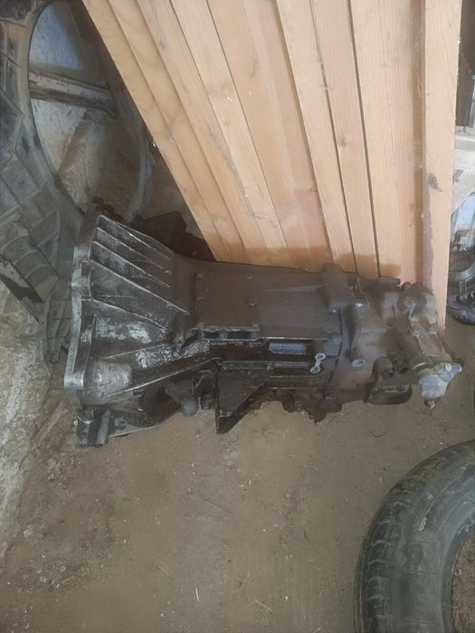 Мотор и коровка Iveco 2.8