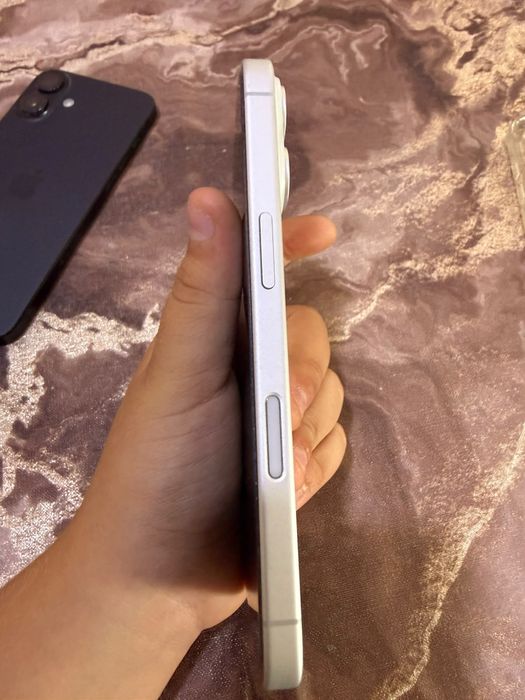Iphone 16 impecabil
