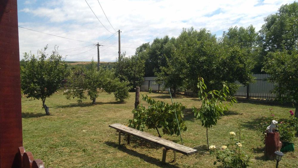 Vând casa in Podu Turcului
