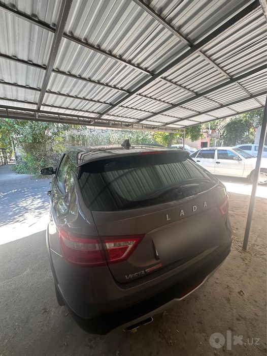 Lada Vesta SW Cross 1.8 AMT xamelyon