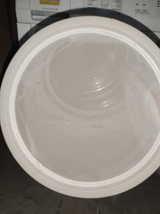 Сушилня термопомпа  AEG