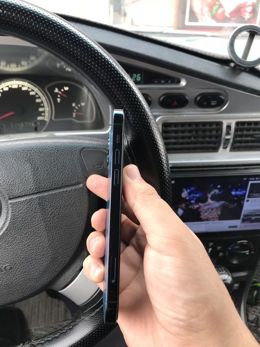 Iphone 12 pro holati zur