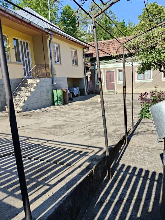 Casă de vânzare în comuna Bezdead sat Măgura (Tunari).