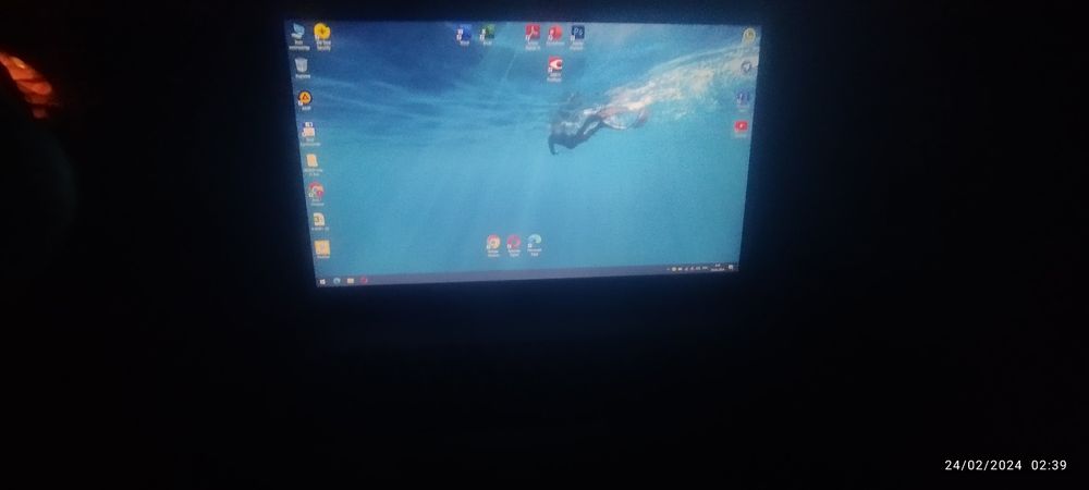 Notebook  sotiladi HP