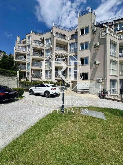 Продава се Двустаен апартамент в Варна, Бриз - 58 кв.м за 3776 €/кв.м - Снимка #1