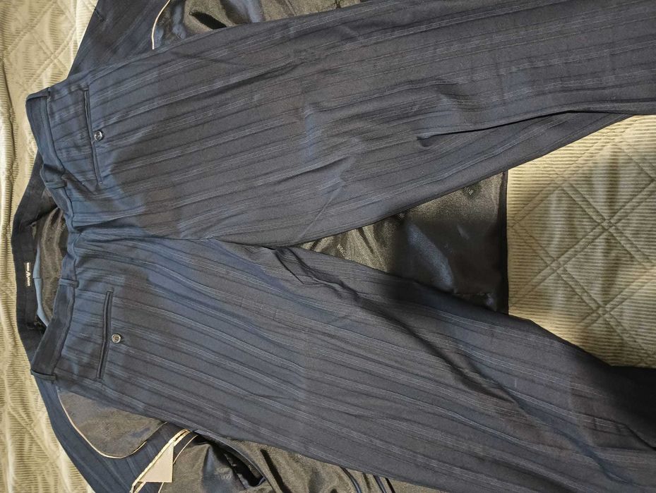 Costum bărbați - Giorgio Armani marime 56