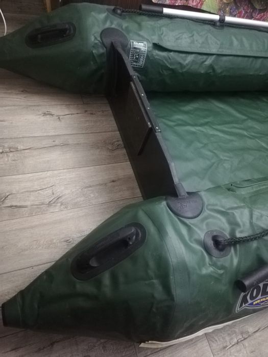 Продаю надувную лодку