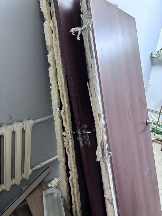 Двери межкомнатные 5шт