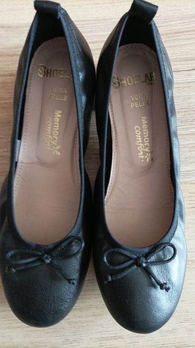 Нови обувки от естествена кожа