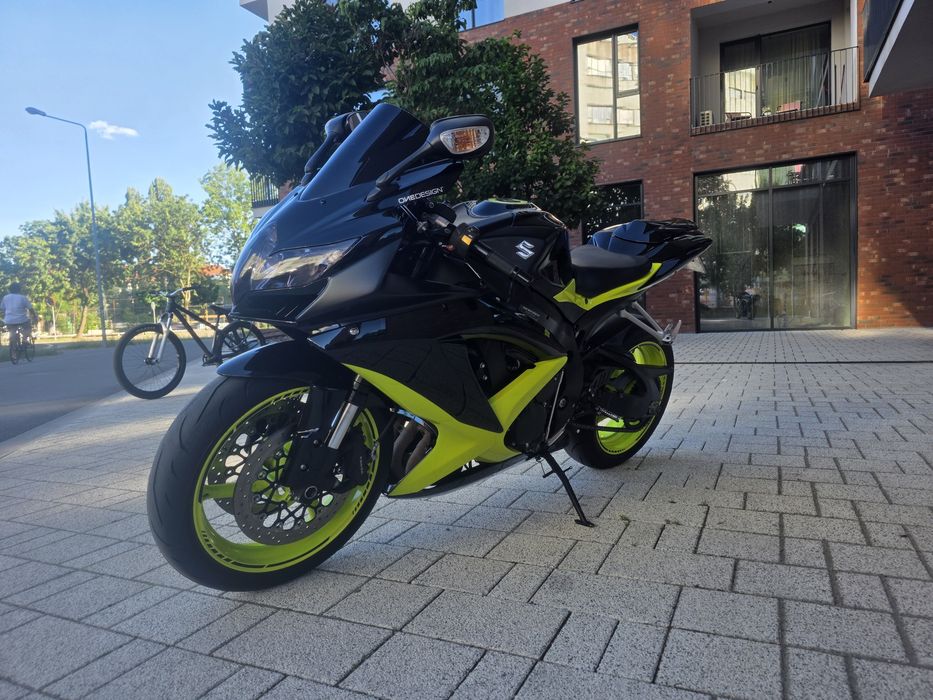 Suzuki gsxr k8 750