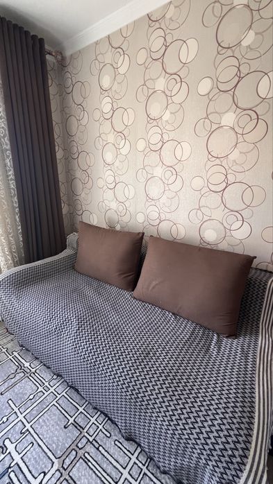 Yahshi holatda divan sotiladi