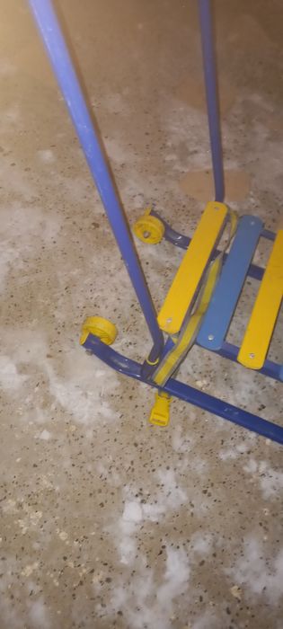 Санка с колесиком