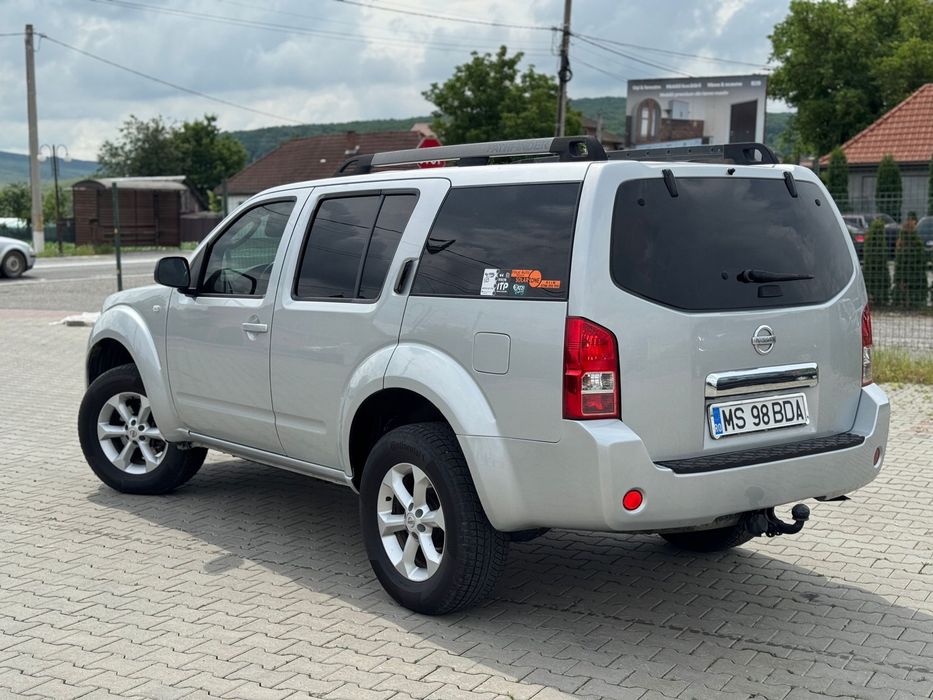 Nissan R51 Pathfinder