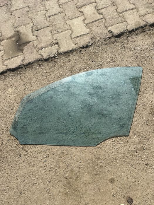 Geam usa stanga fata Mercedes ML W164 ML320Cdi ML280