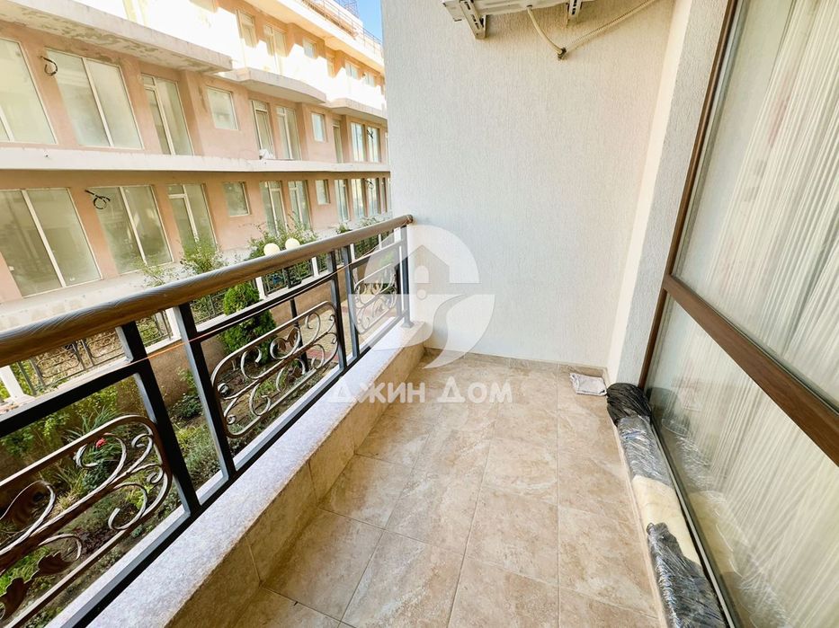 Продава се Двустаен апартамент в Свети Влас - 54 кв.м за 1343 €/кв.м - Снимка #4