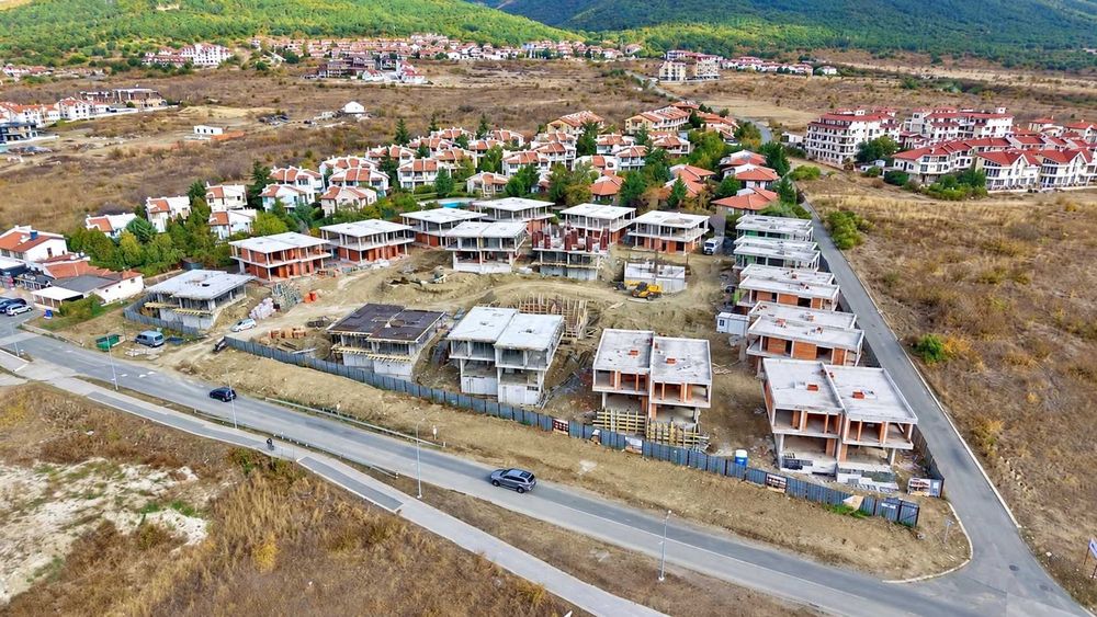 Продава се Къща в с. Кошарица, Област Бургас - 160 кв.м за 1563 €/кв.м - Снимка #6