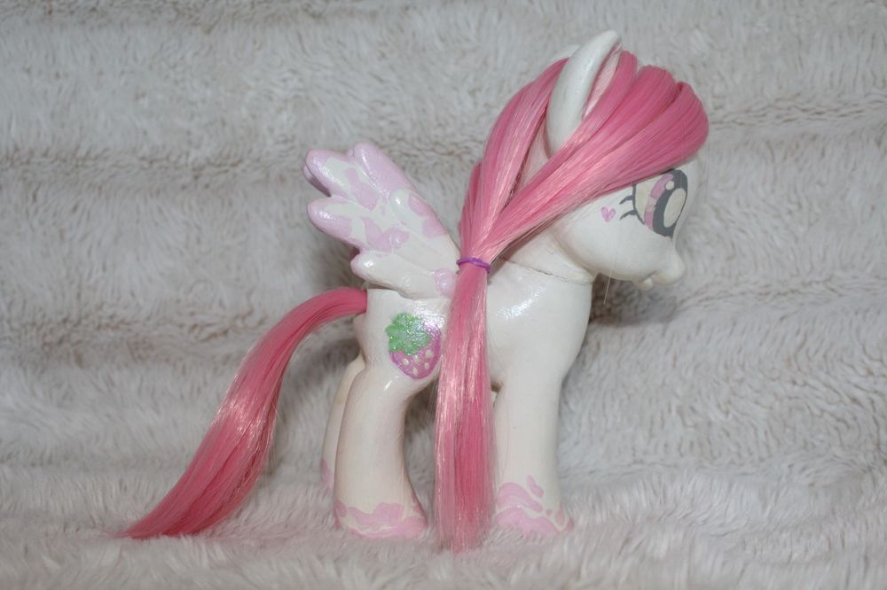 клубничная пони mlp