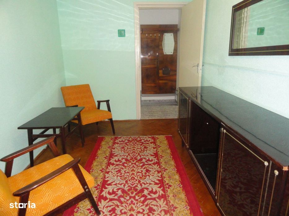Apartament 4 camere, 2 bai, 2 balcoane, etaj 1, bloc reabilitat Vlaicu