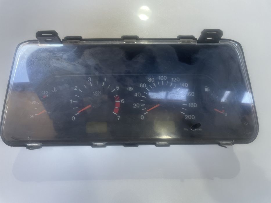 Табло уреди лада нива