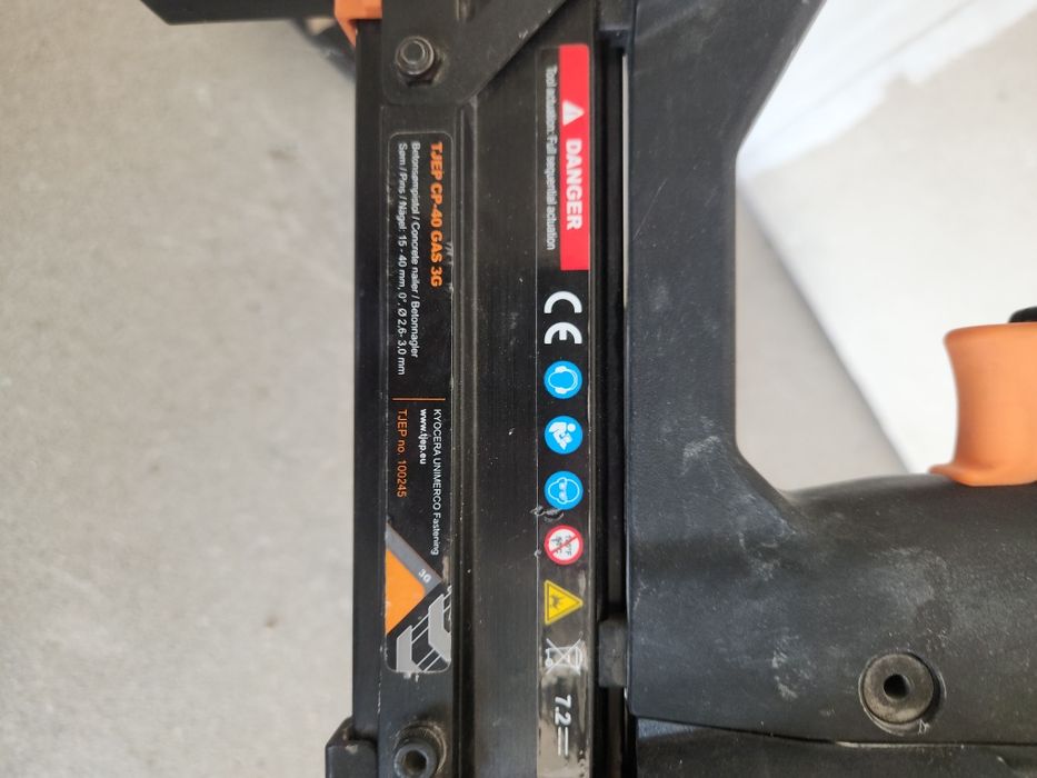 Пистолет за пробиване в бетон TJEP CP- 40 GAS 3G