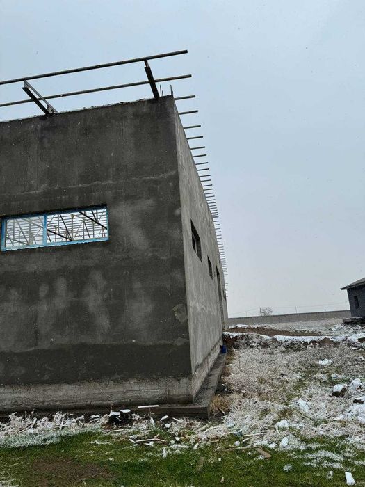 Продаётся 4 га производственная база.