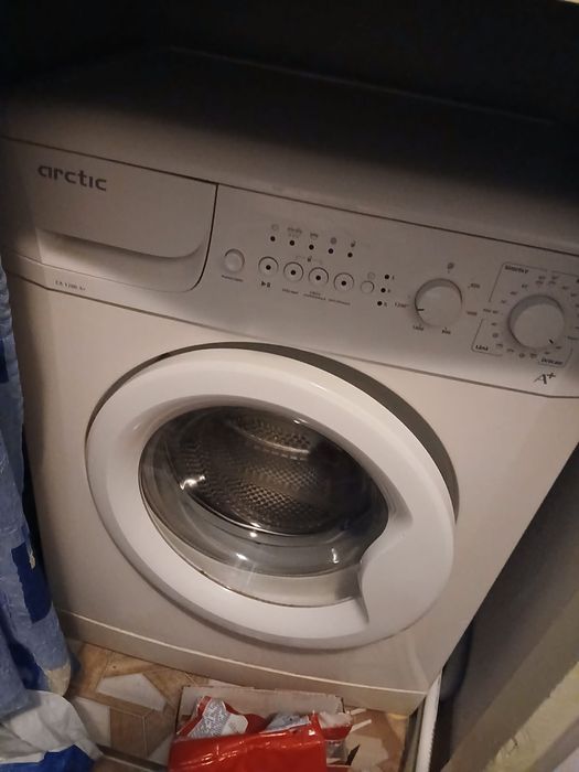 Vând urgent mașină de spălat..