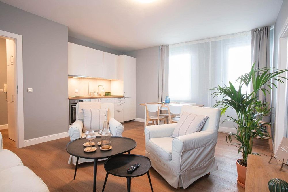 Дава се под наем Двустаен апартамент в София, Младост 4 - 60 кв.м за 800 € - Снимка #4