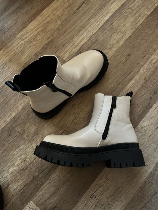 Дамски зимни боти