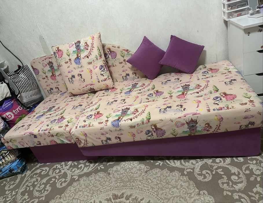 Продам детский диван