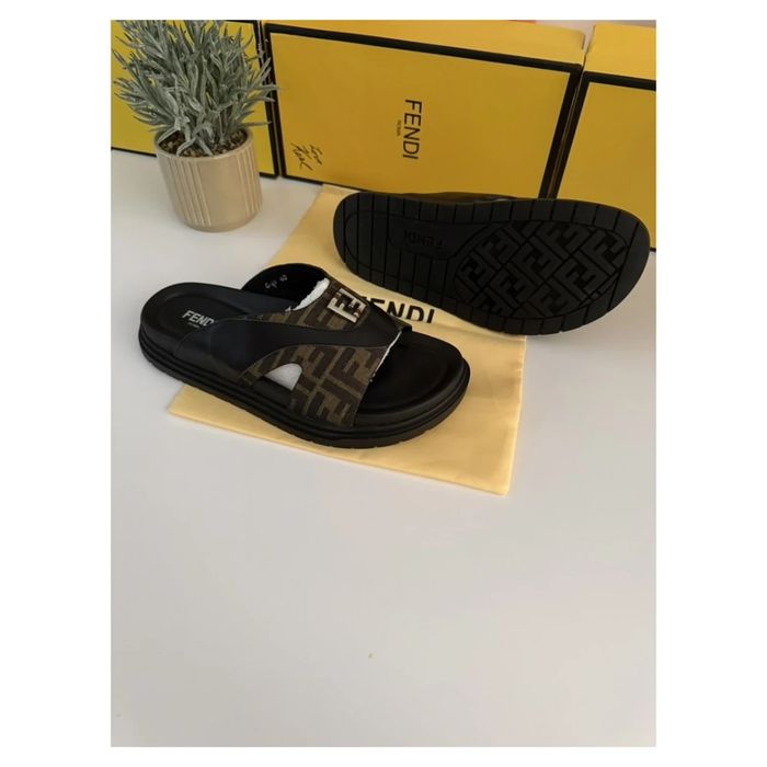Fendi FF Logo Slides / Black & Brown