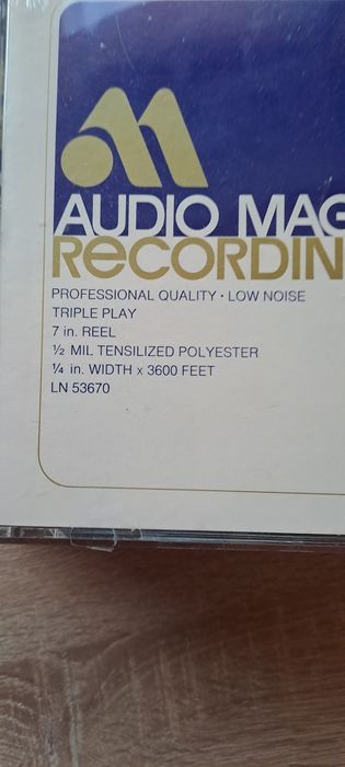 Banda magnetofon noua de 18 cm, neinregistrata