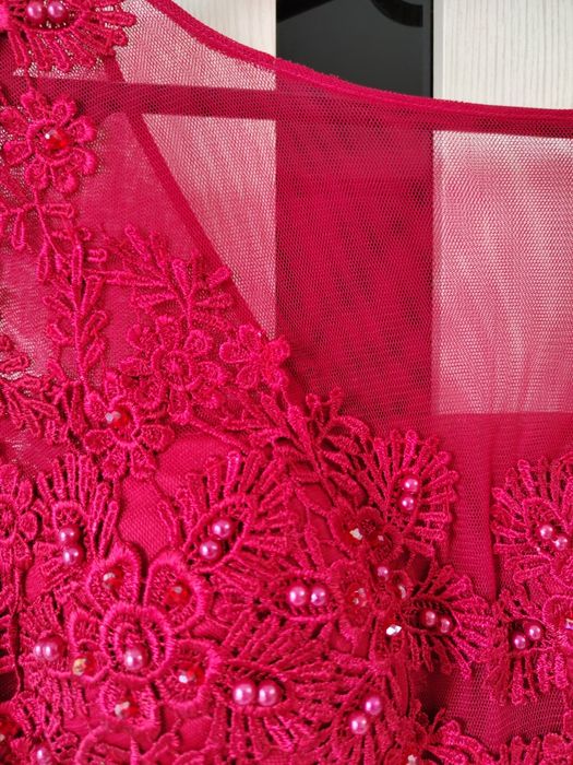 Платье б/у один раз одевала