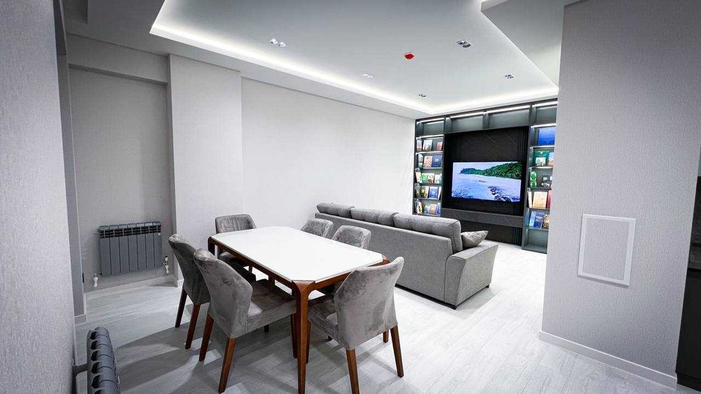 Сдается 3/10/25_100 кв.м. HI-TECH_Новостройка АКАЙ СИТИ /долгий период