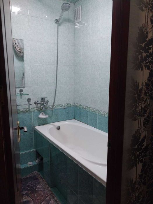 3 Xonali uy srochna yaxshi narxga kelishish bor