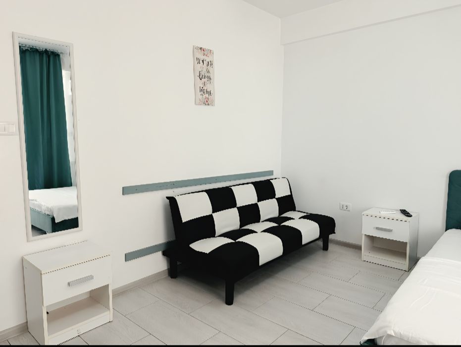 Inchiriez studio prima linie la mare extrasezon