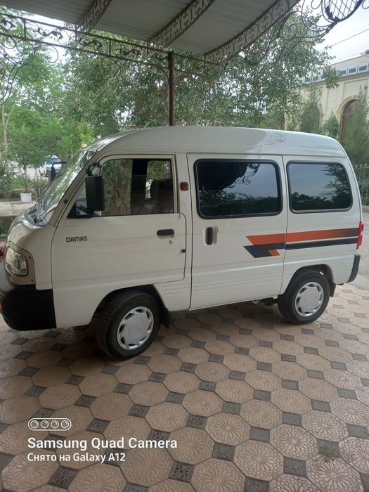 Ogizda yorqin boyalgan