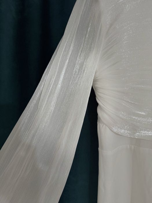 Вечернее платье белый