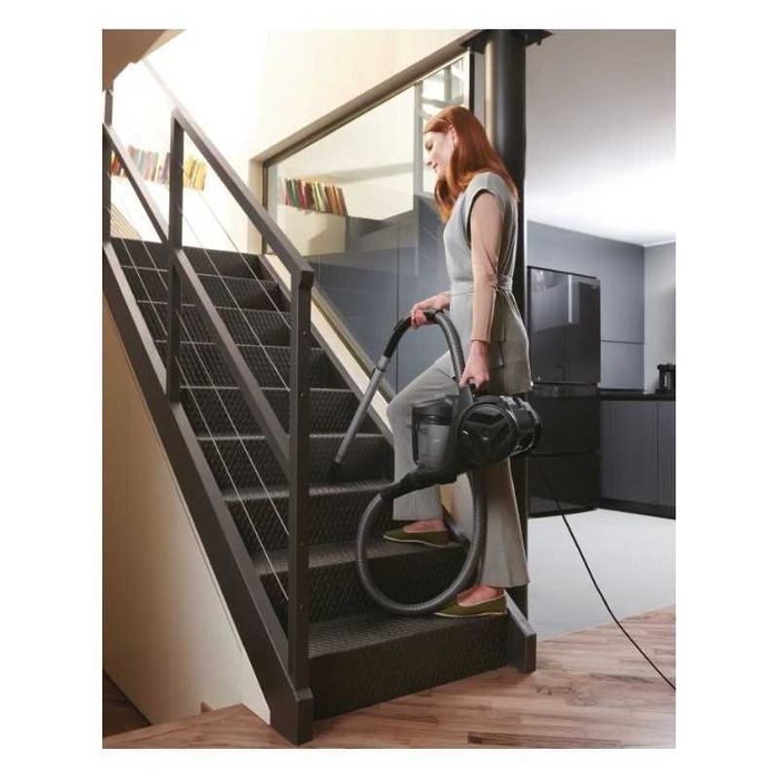 Нова прахосмукачка с контейнер HOOVER HP105HM - черна