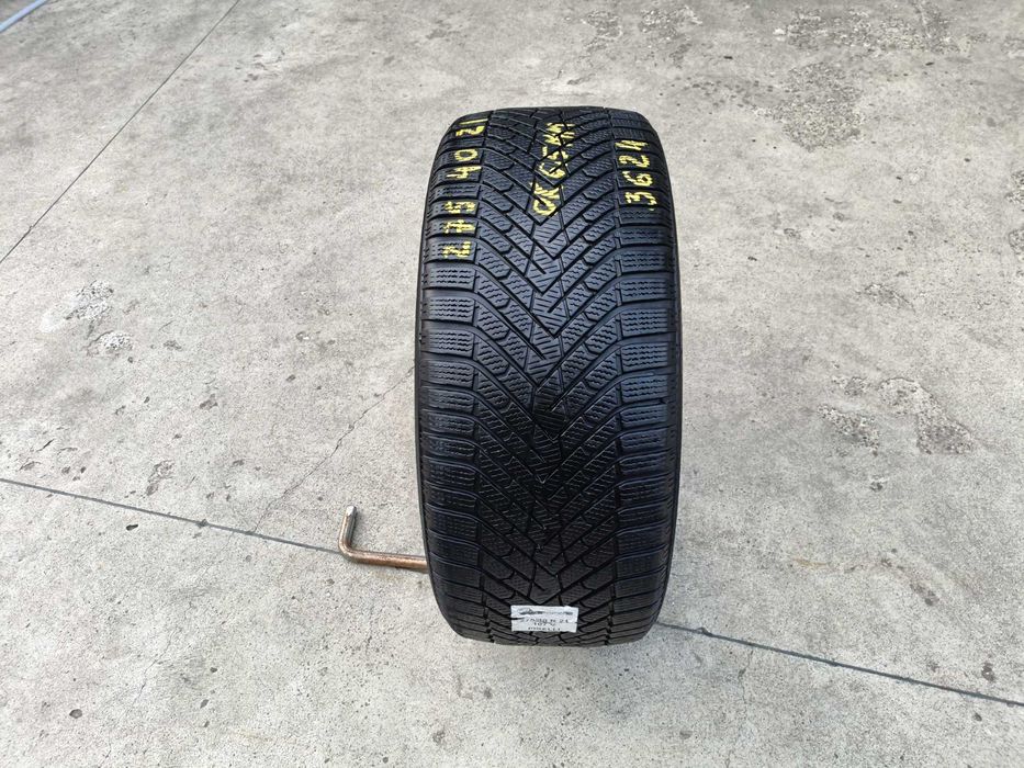 O anvelopa iarna 275 40 21 pirelli scorpion winter 2 profil 6,5 mm dot 3624