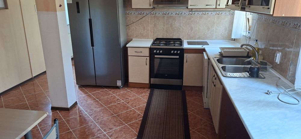 Inchiriez apartament Casa Alba ultracentral 3 cam