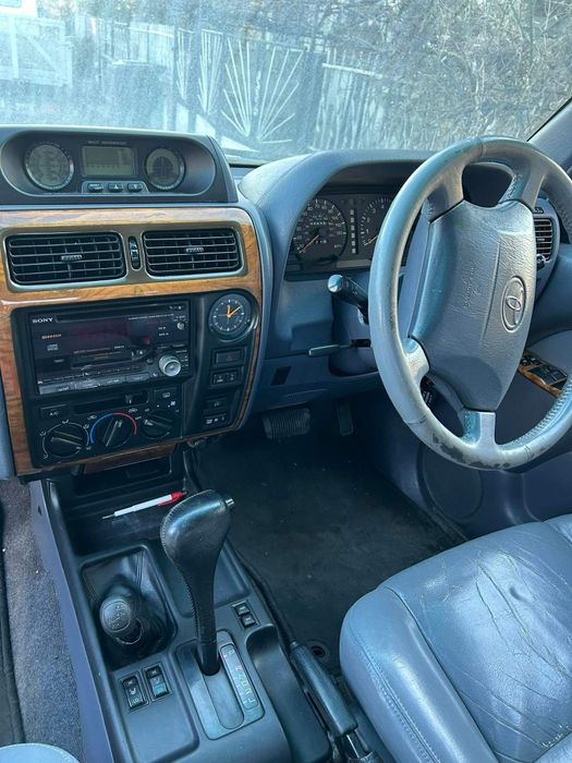 Продавам TOYOTA LANDCRUISER  на части