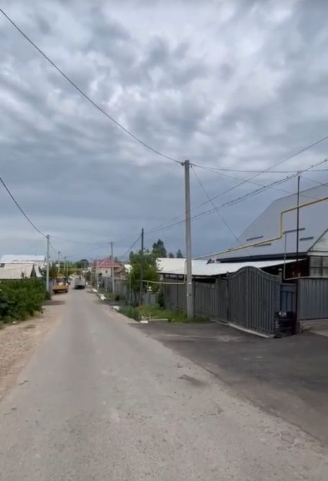 Райымбектен 8 соток жерімен үй сатылады