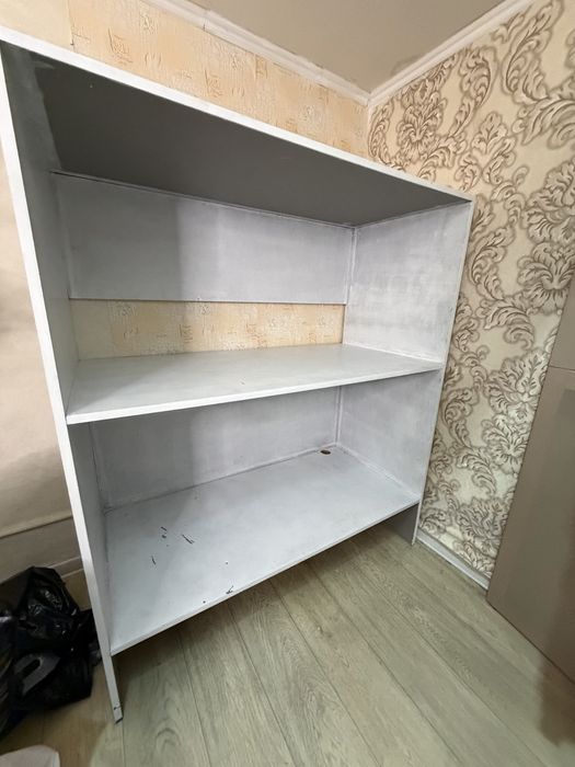 Продам за 4 тыс шкаф этажерка большая