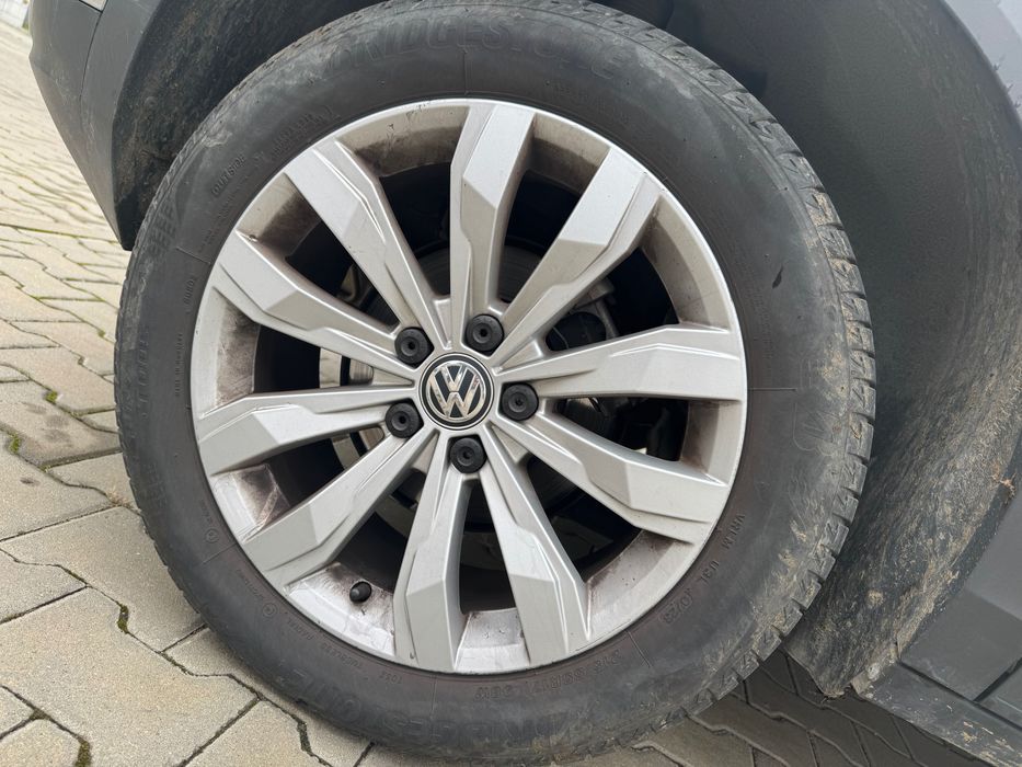 2 anvelope BRIDGESTONE 215/55R17 98W    07/2023  cu 15.000km